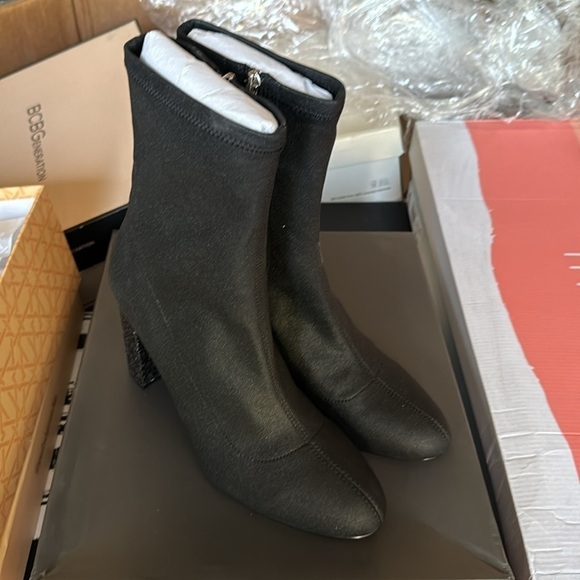 Badgley Mischka Jovanna Glitter Block Heel Bootie - Picture 4 of 5